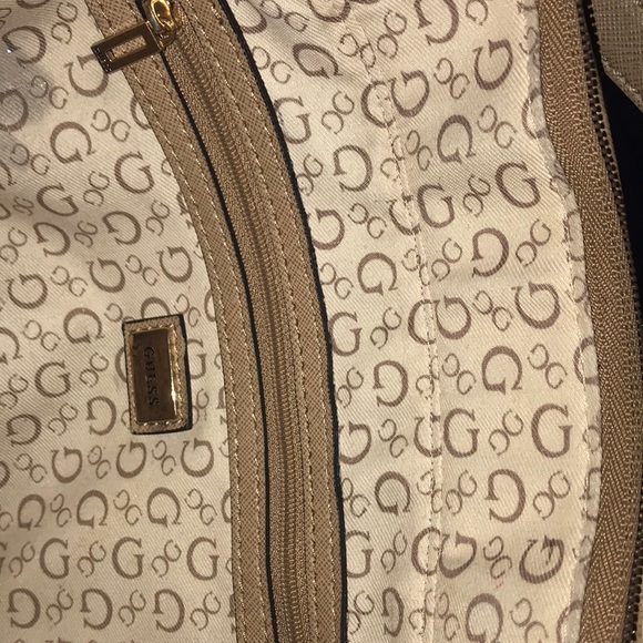Nude Guess Purse - Picture 3 of 3